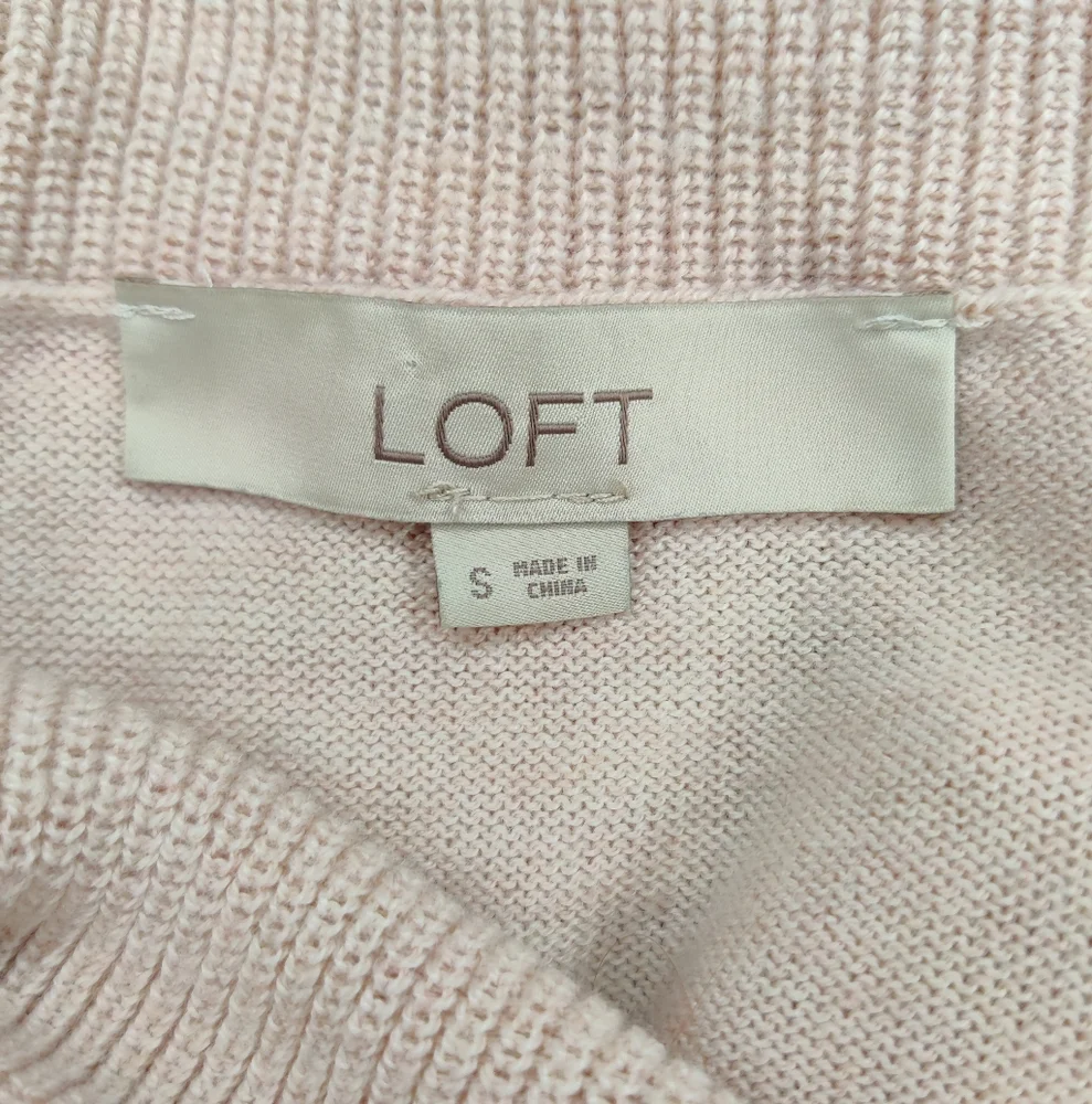 LOFT light pink sweater size S - Picture 3 of 3
